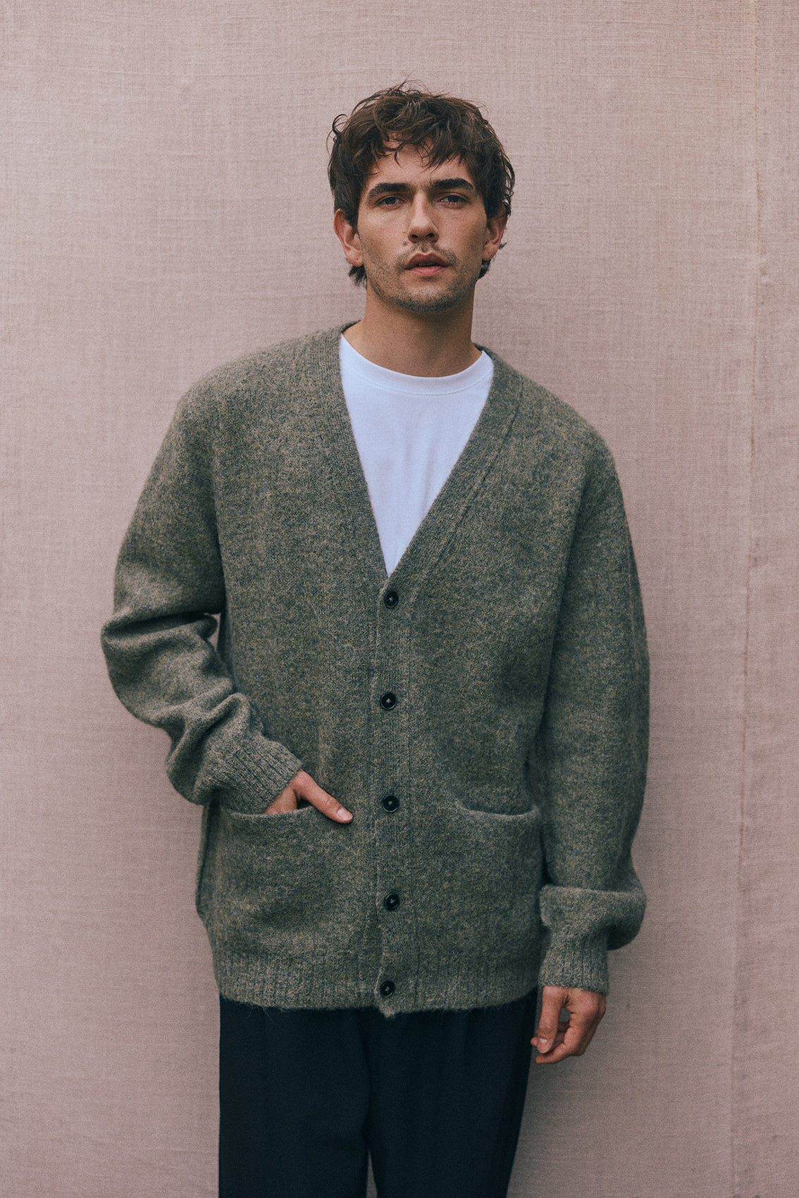 PREVENTA: Men's Cárdigan Alpaca Felted - Musgo