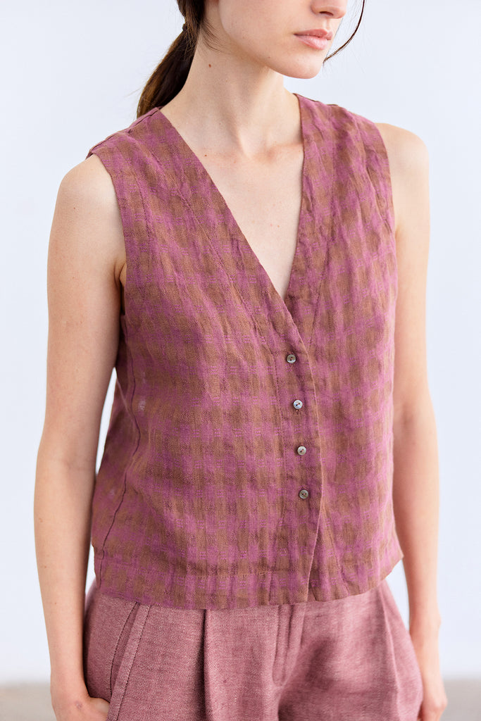 Buttoned Linen Vest Top - Ciruela