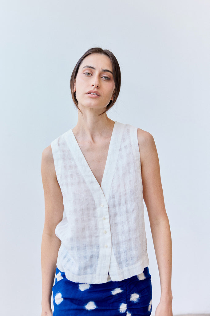 Top Vest Abotonado Lino - Crudo