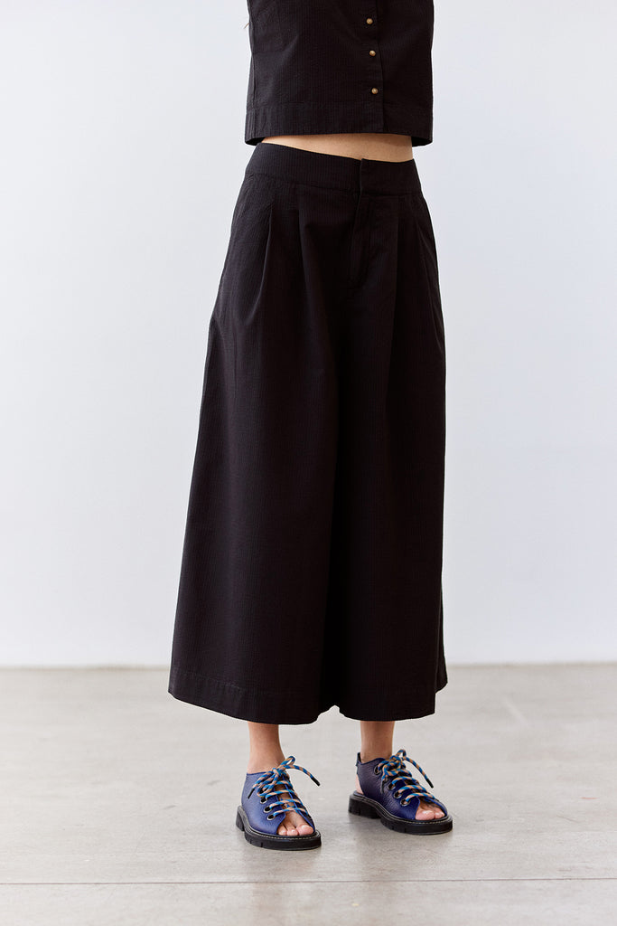 Pleated Wide-Leg Seersucker Cotton Trousers - Ónix