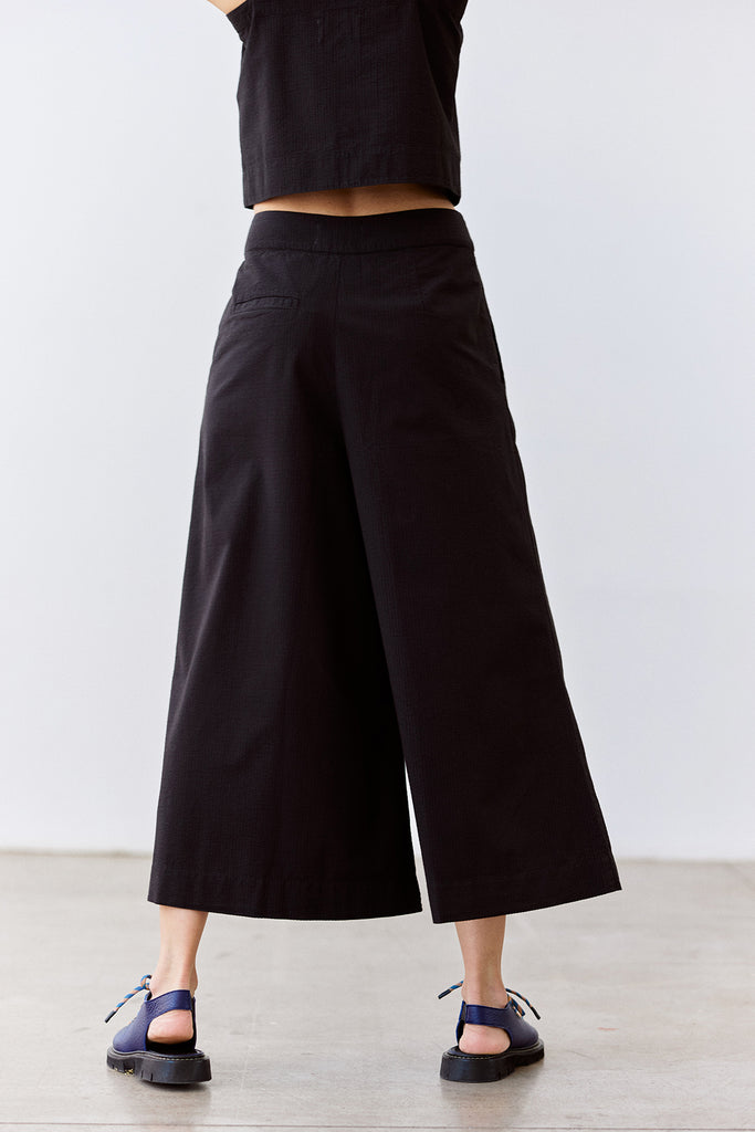 Pleated Wide-Leg Seersucker Cotton Trousers - Ónix