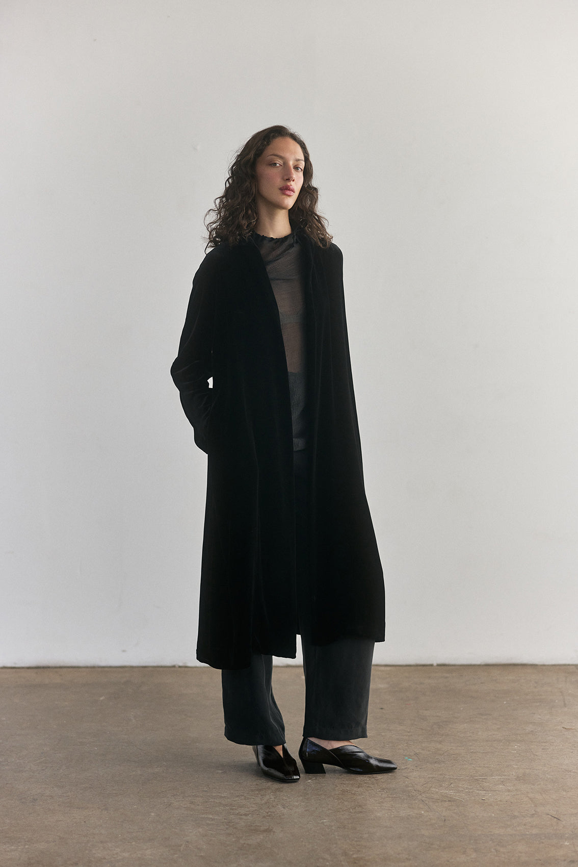 Tapado Largo Terciopelo - Ónix