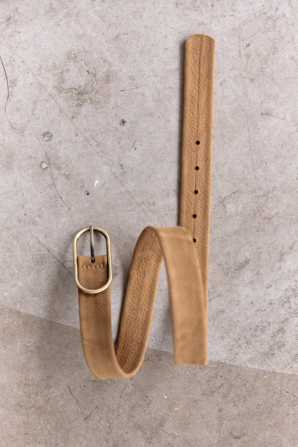 Cinturón Angosto de Cuero Nobuk - Toffee