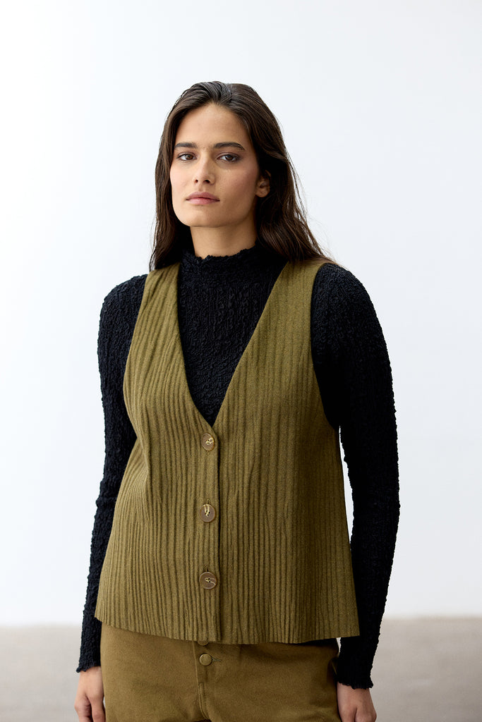 Recycled Wool Pleated Vest - Oliva