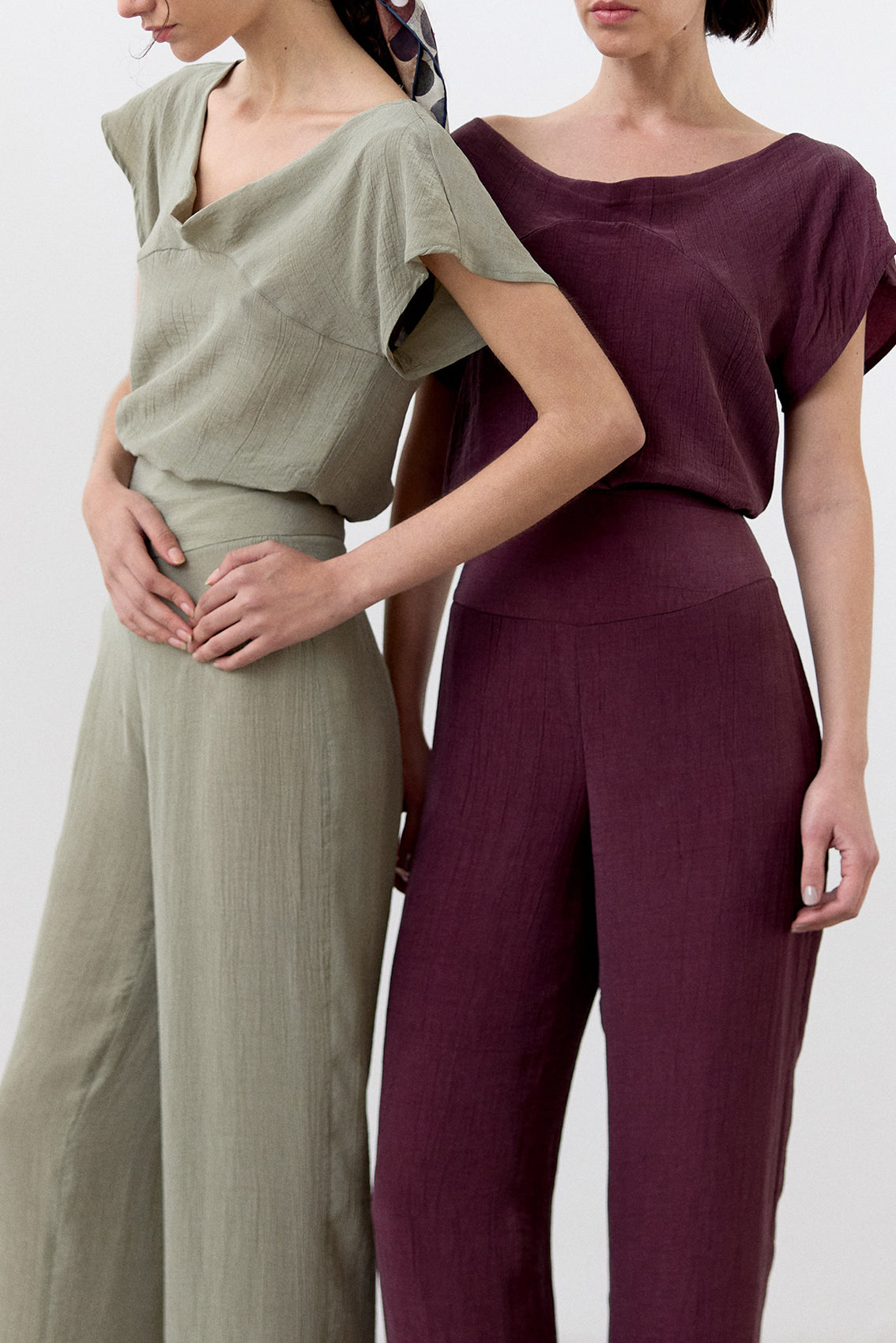 Pantalón Pretina Curva Lyocell Corrugado - Musgo