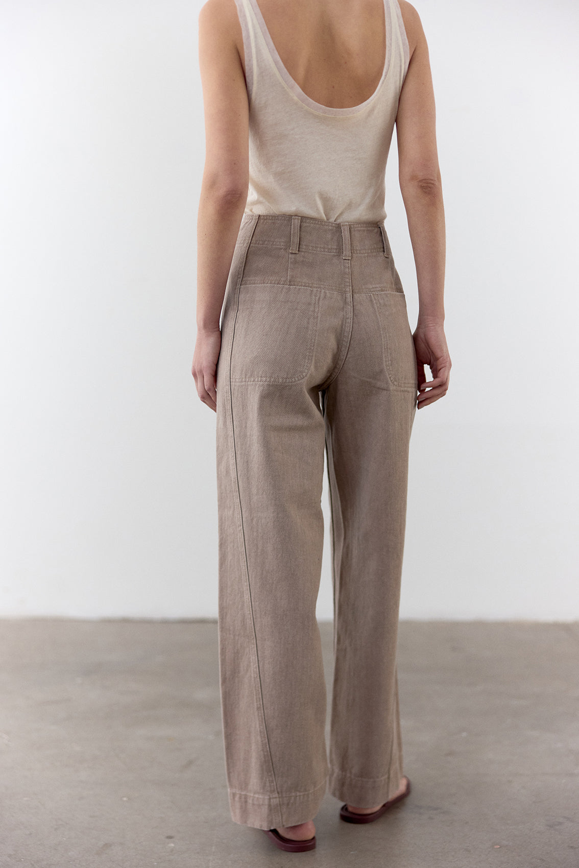 Jeans Recto Denim Reciclado - Taupe