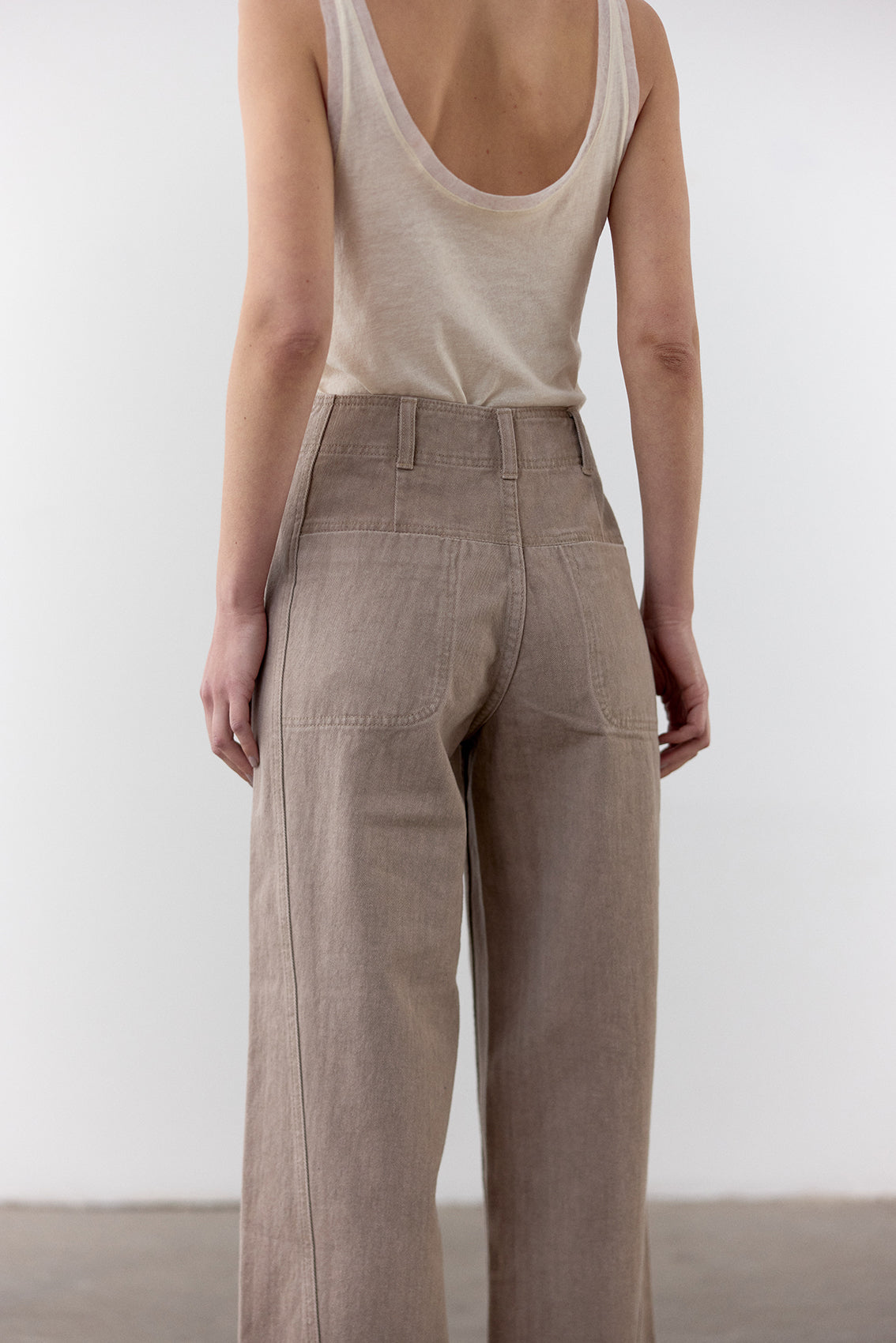 Jeans Recto Denim Reciclado - Taupe