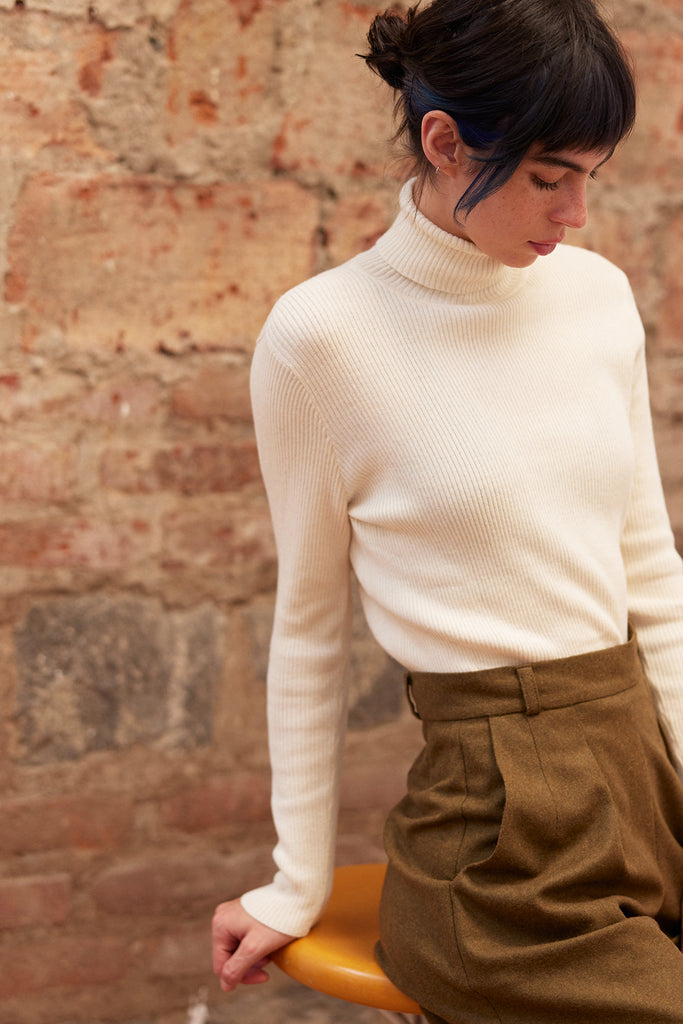Ribbed Knitted Turtleneck Top Cotton/Alpaca - Crudo