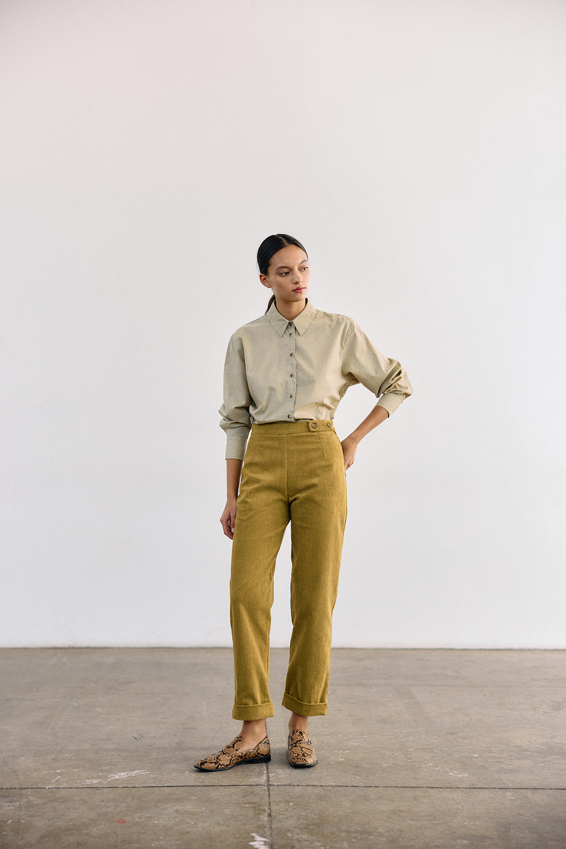High-Waisted Cotton Corduroy Trousers - Ocre