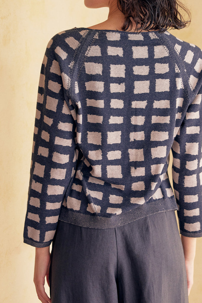 Hand-Drawn Grid Pattern V-Neck Sweater Pima Cotton - Azul/Crema