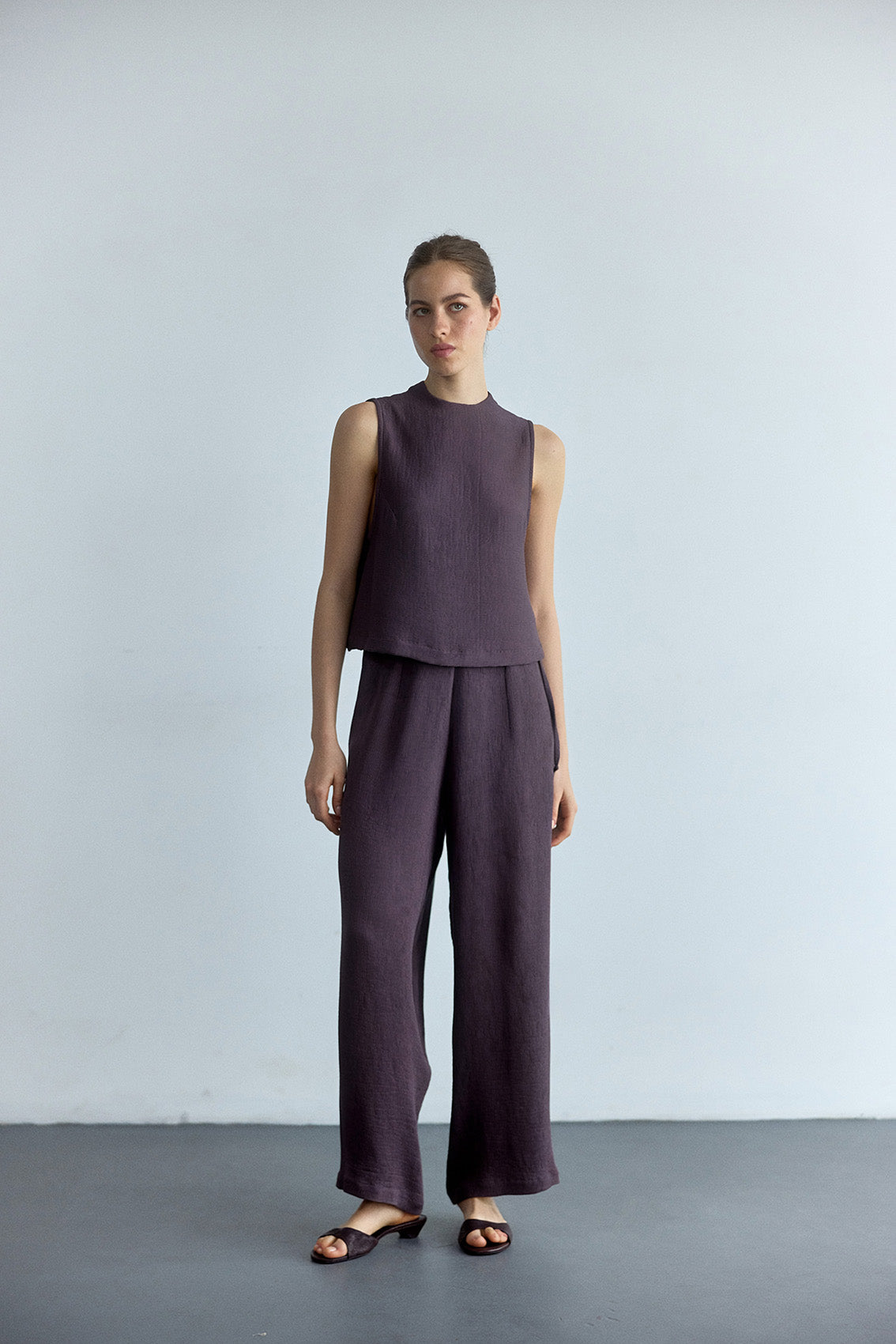 Pantalón Recto Plegado - Berenjena