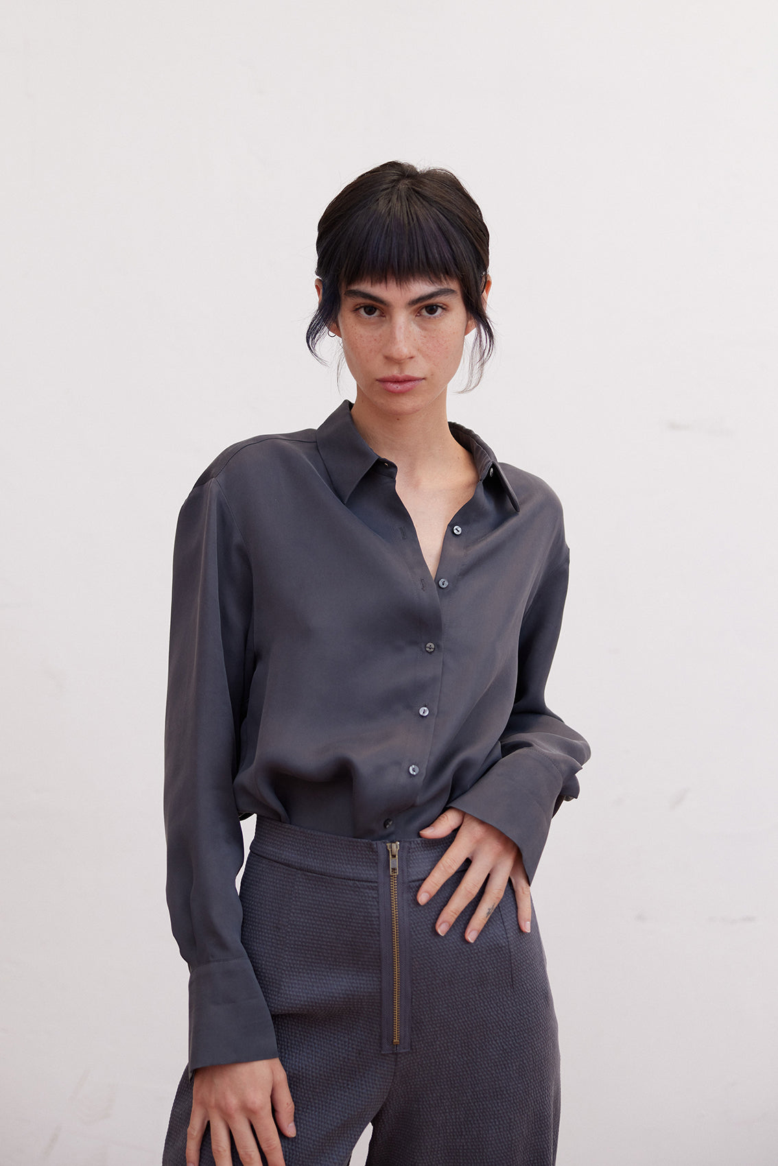 Pointed Collar Cupro Blouse - Piedra