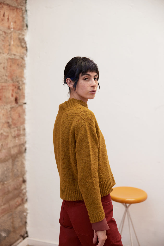 Sweater Corto Nube Baby Alpaca - Aceituna