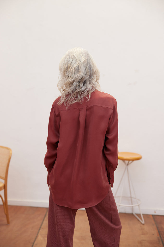 Pointed Collar Cupro Blouse - Berry
