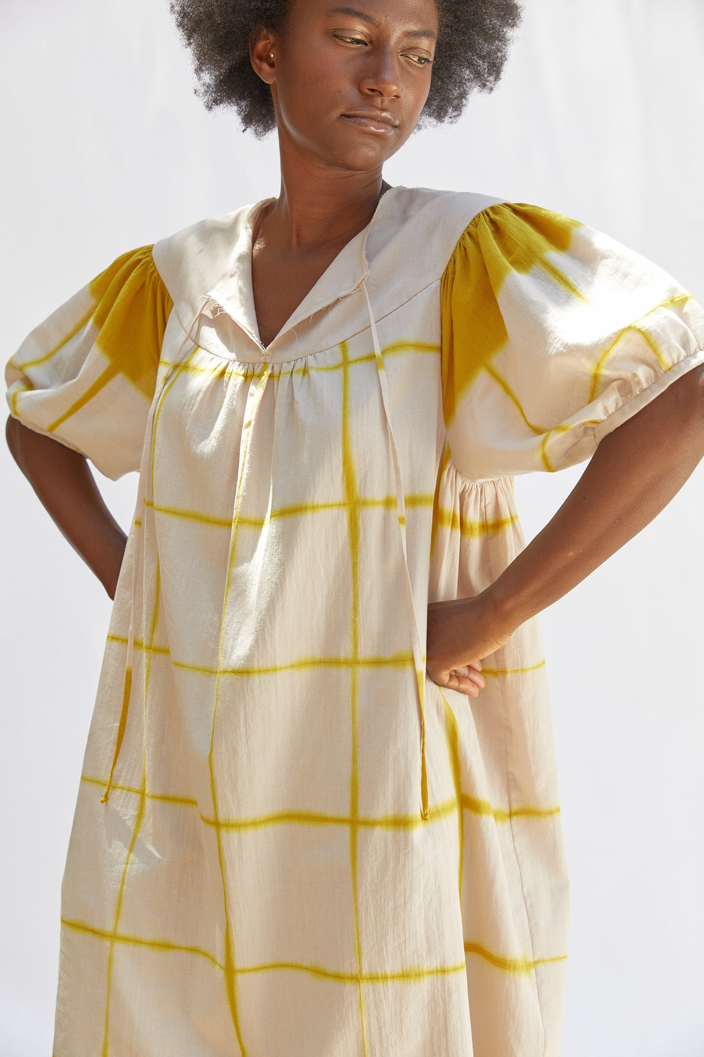 Vestido Oversized Algodón Shibori - Arena/Polen