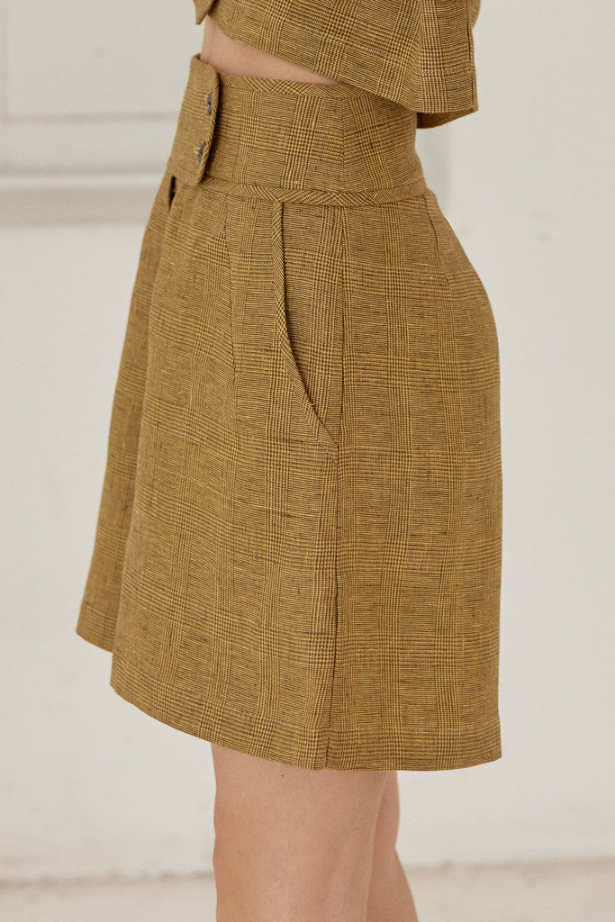 High-Waisted Linen Shorts - Ocre Cuadrillé