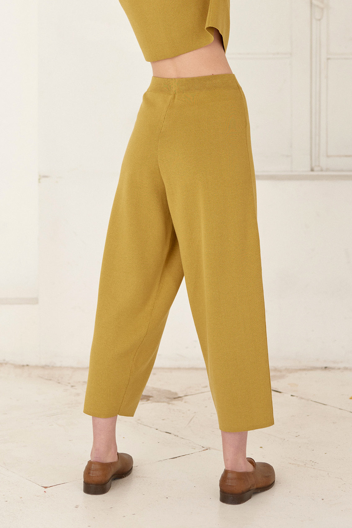 Knitted Curved Pant - Oro