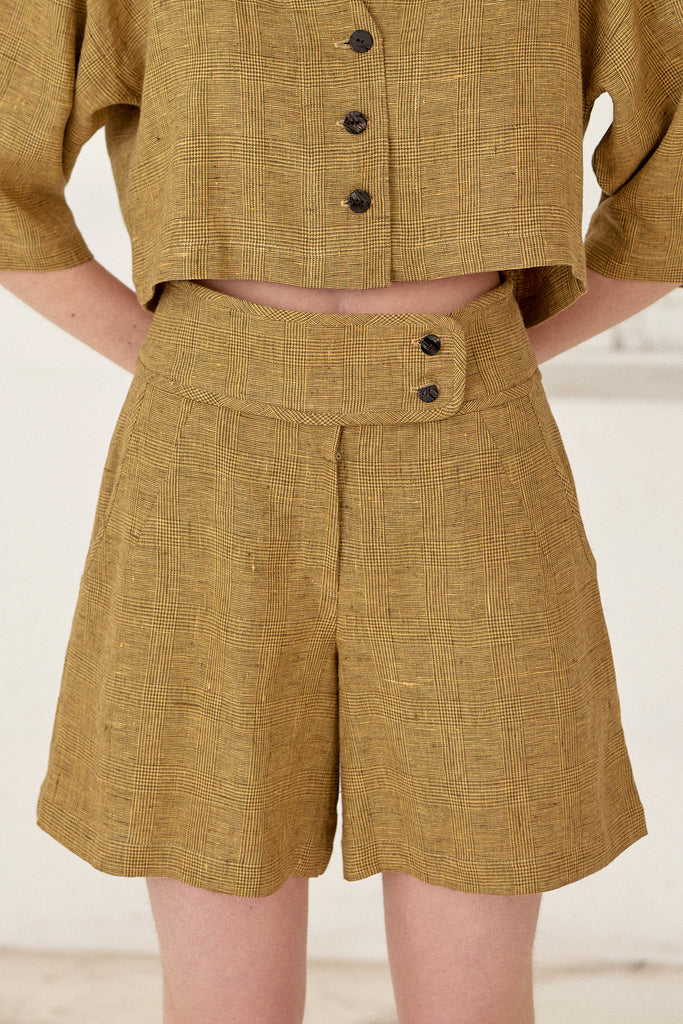 Short Tiro Alto Lino - Ocre Cuadrillé