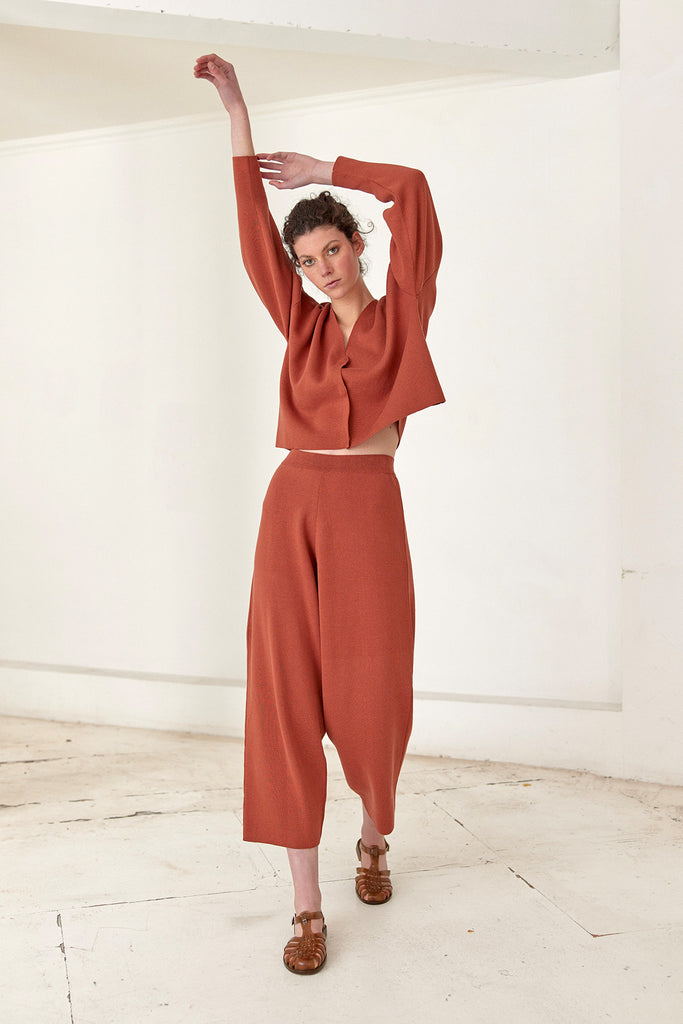Knitted Curved Pant - Coral